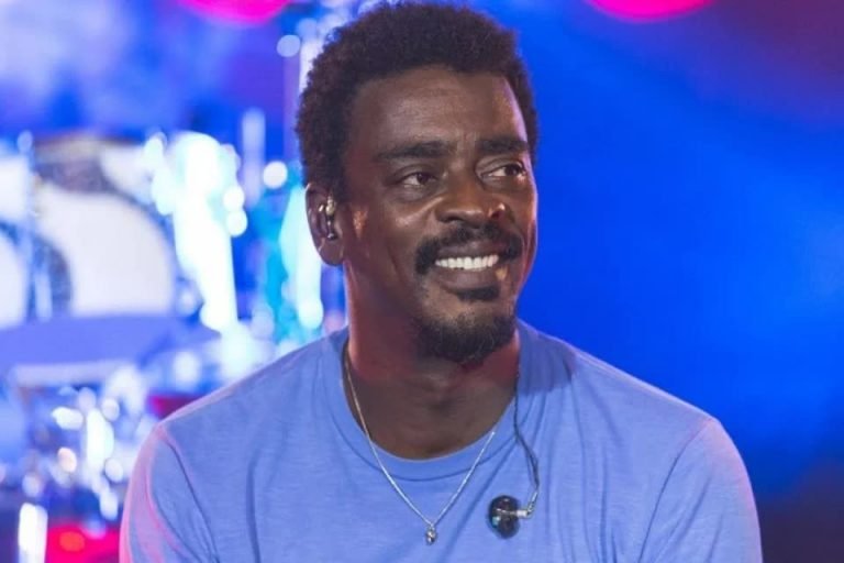 Seu Jorge recebe autorização do cartório para registrar o filho com o nome Samba