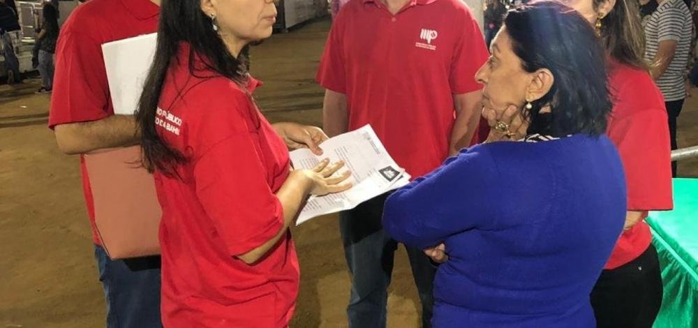 Aos 60 anos, o secretário de Planejamento do Estado da Bahia e ex-senador Walter Pinheiro (sem partido) se aposentou pelo Senado com salário de R$ 25 mil mensais. A informação foi divulgada pela revista Crusoé. O ex-parlamentar se afastou do Senado para assumir a Secretaria de Educação do Estado 