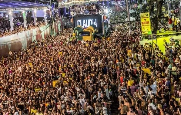 Salvador e Porto Seguro estão entre os destinos mais buscados para o Carnaval