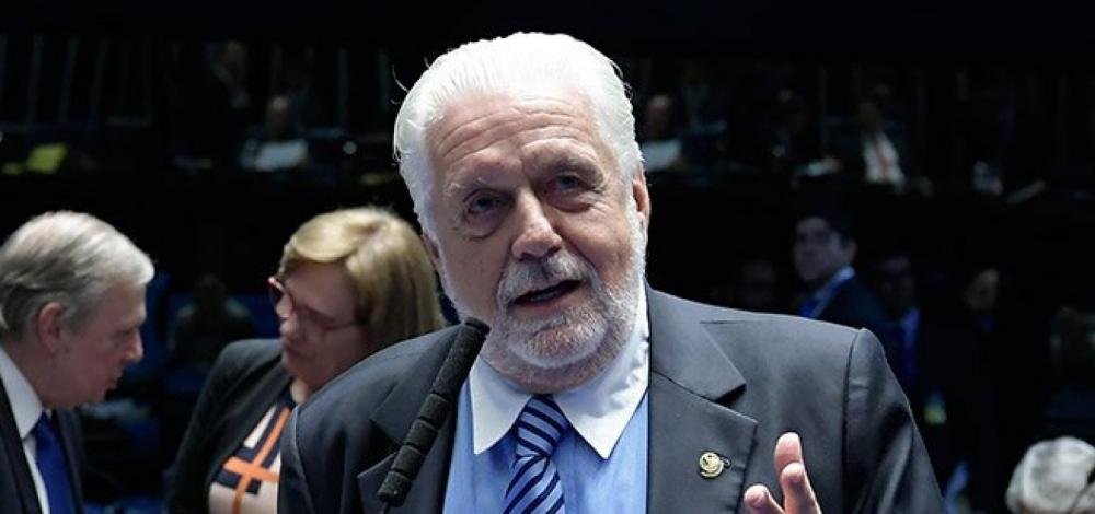 Wagner abre jogo e diz ser contra indicação de esposa de Rui Costa para TCM