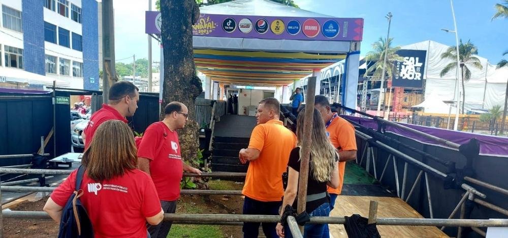 MP-BA encontra irregularidades nos camarotes Salvador e Band Folia