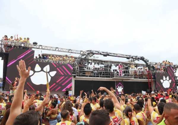 Confira a programação desta terça-feira, último dia oficial da folia em Salvador
