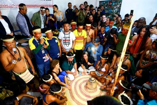 Líderes indígenas e viúvas de Dom e Bruno voltam à região do crime