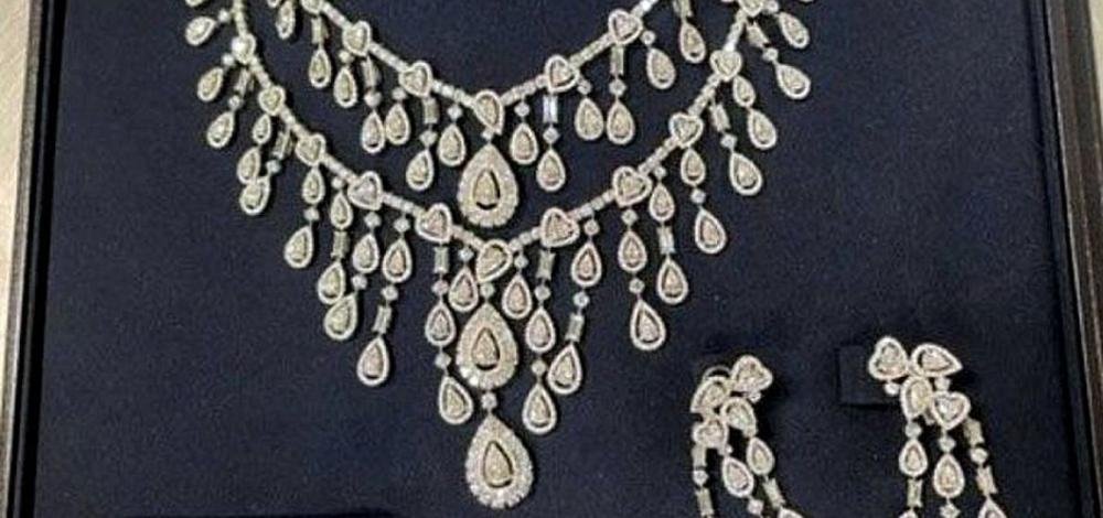 Polícia Federal vai investigar caso de joias apreendidas em mochila de assessor