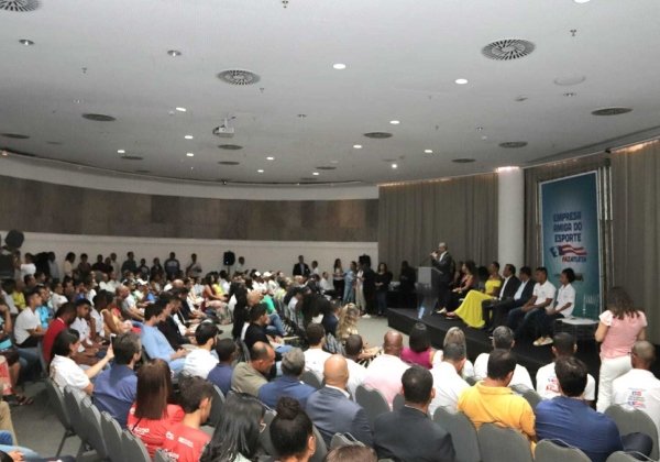 Governo premia 109 empresas por apoio ao esporte