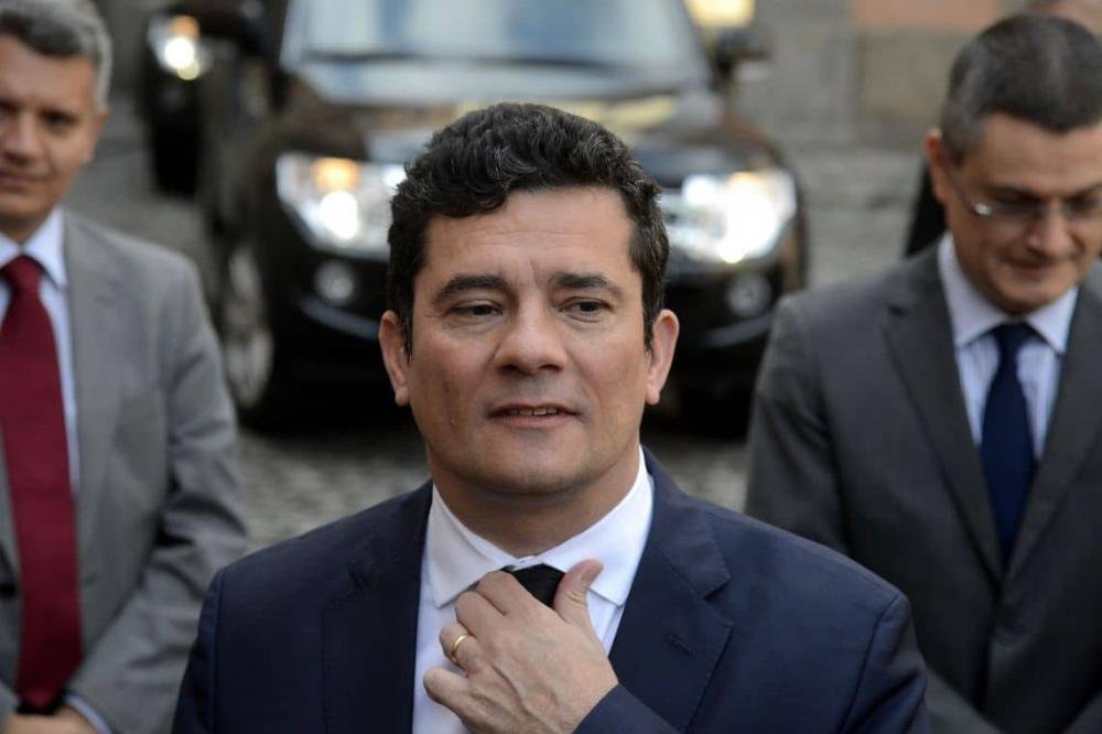 PF faz operação para prender suspeitos de planejar morte de autoridades; Moro diz que era um dos alvos do grupo