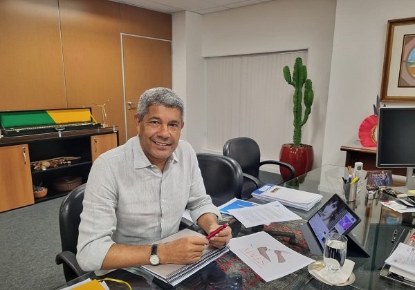 Com adiamento da viagem à China, Jerônimo pode concluir nomeações para cargos do 2º escalão