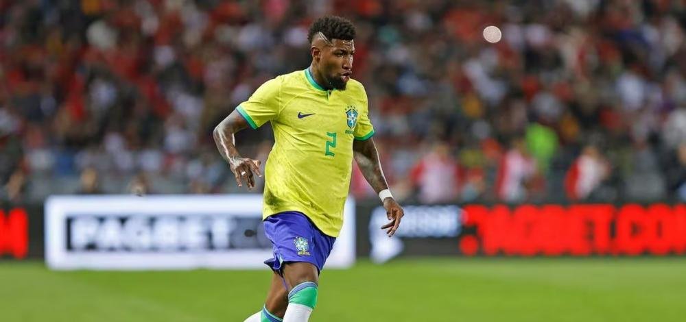 Após se lesionar no amistoso da Seleção, Emerson é submetido a cirurgia e fica de fora da temporada europeia