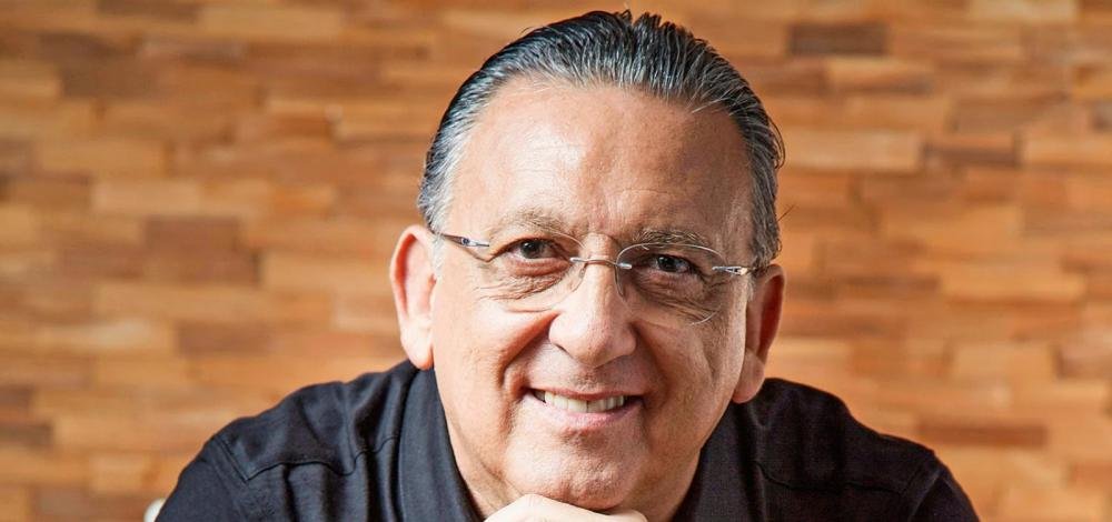 Canal GB, de Galvão Bueno, negocia transmitir final do Campeonato Carioca e corridas da Fórmula 1