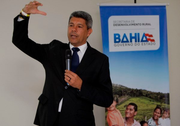 Rodrigues afirma que está ‘à disposição’ para disputar governo em 2022