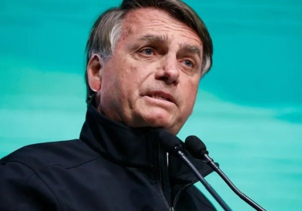 Depoimento de Bolsonaro em inquérito sobre joias é marcado pela PF