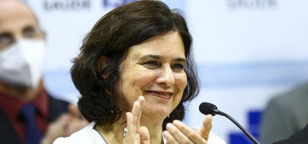 Em pronunciamento nacional, Nísia Trindade defende intensificação da vacinação contra Covid-19