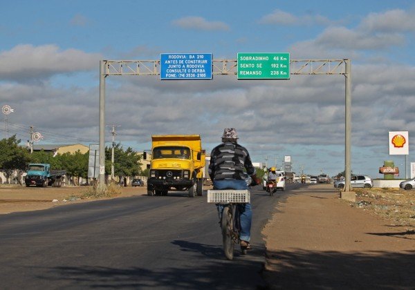 Deputado sugere federalizar estradas baianas e conceder à iniciativa privada