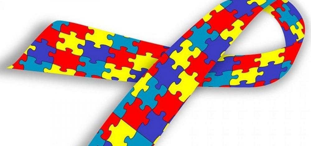 Após três anos de atraso, Bahia inicia planejamento para emitir carteira de identificação do espectro autista