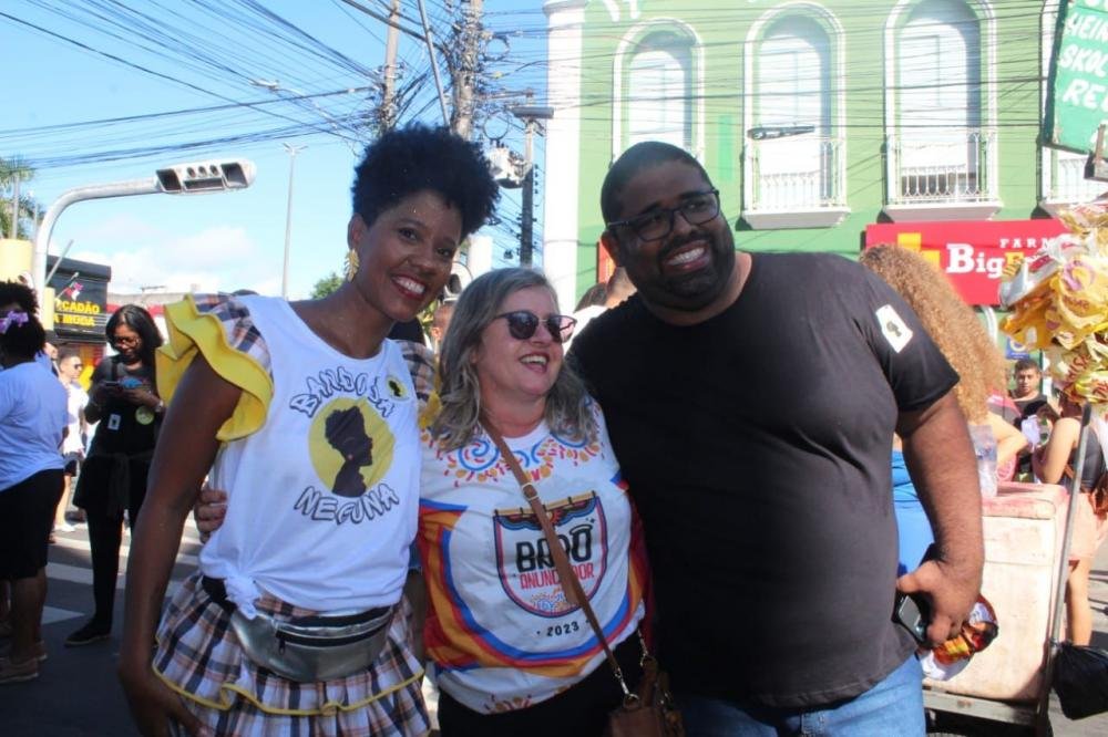 No Bando Anunciador Urania Santa Bárbara lança pré-candidatura a vereadora em 2024