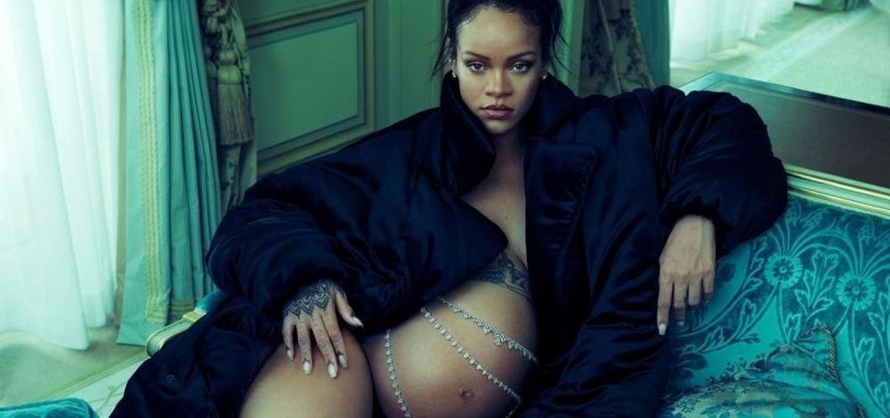 Rihanna dá à luz uma menina, diz site