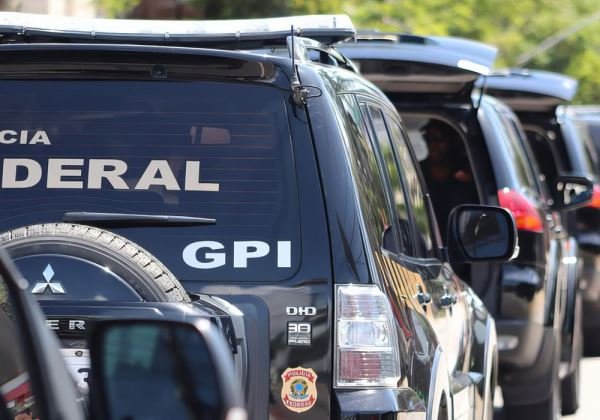 PF faz buscas na Bahia e em mais quatro estados para prender suspeitos de financiar atos golpistas