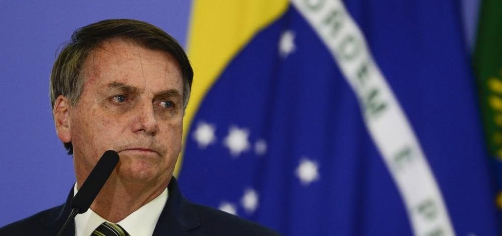 Bolsonaro é internado em hospital de São Paulo