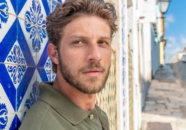 Homem é preso após se passar por ator Chay Suede e tentar aplicar golpe em Salvador