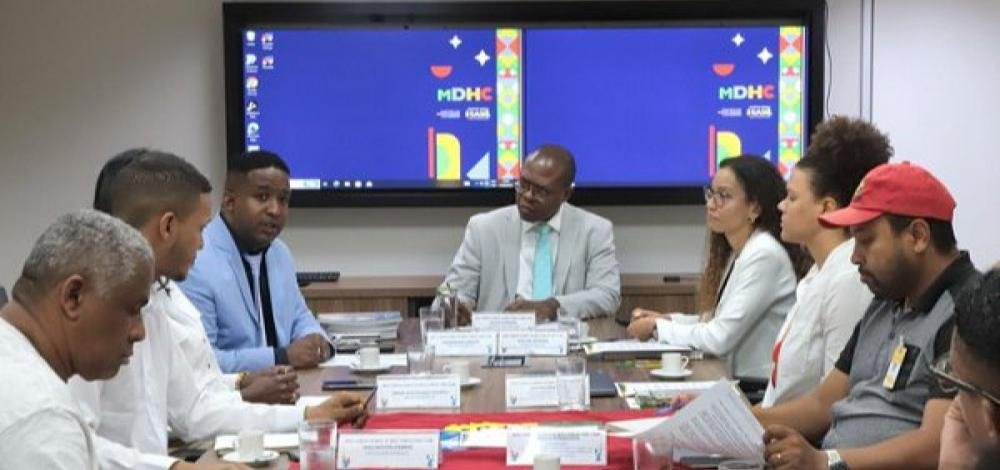 Filho de Mãe Bernadete participa de encontro com o ministro Silvio Almeida