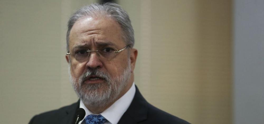 Primeiro baiano a ocupar PGR, Aras deixa cargo com histórico de arquivamentos e extinções