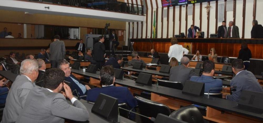 AL-BA sobe o tom e convoca presidente da ViaBahia para audiência pública