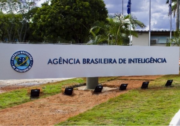 Operação da PF mira agentes da Abin da gestão Bolsonaro por grampo ilegal de adversários