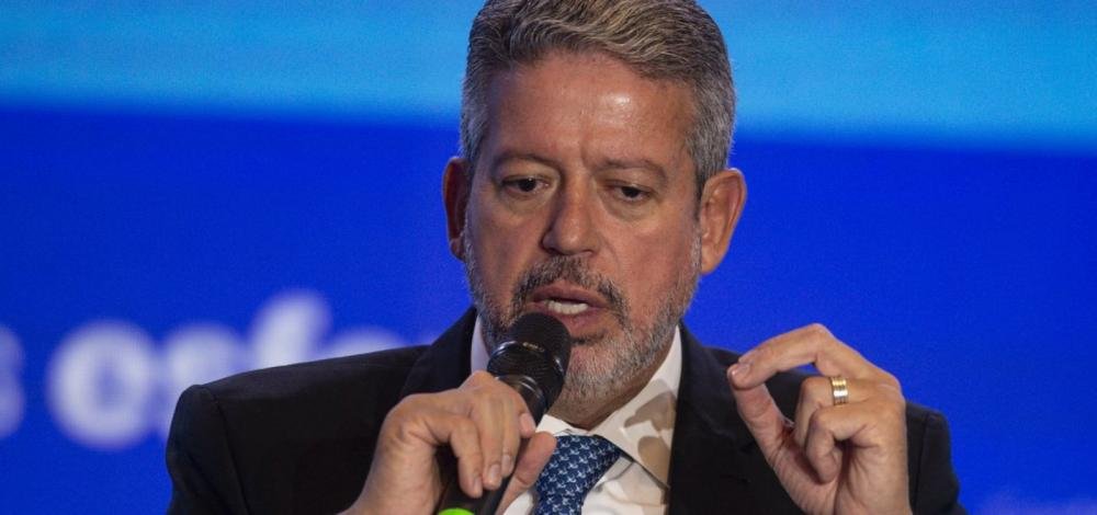 Nosso foco é atingir a meta fiscal, diz Lira após divergência entre Lula e Haddad