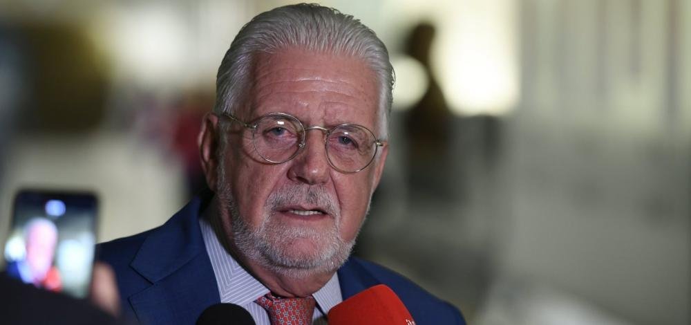 Wagner descarta Gleisi ou Lewandowski assumir Ministério da Justiça