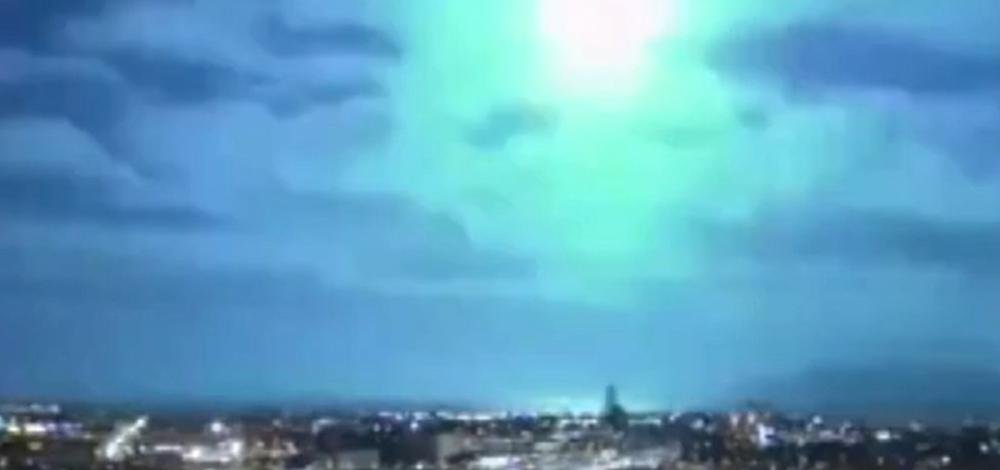 Queda de meteoro causa forte clarão no céu da Chapada Diamantina