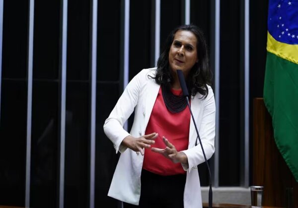 PT, PSOL e PDT discutem frente ampla contra bolsonarismo em Belo Horizonte