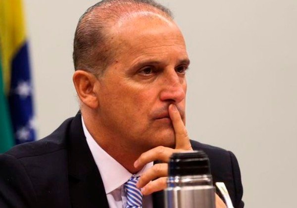Onyx Lorenzoni pode deixar comando da Casa Civil, diz coluna