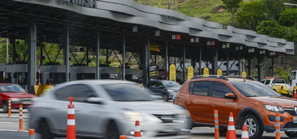 Pedágios de rodovias 324 e 116 devem aceitar pagamento via Pix