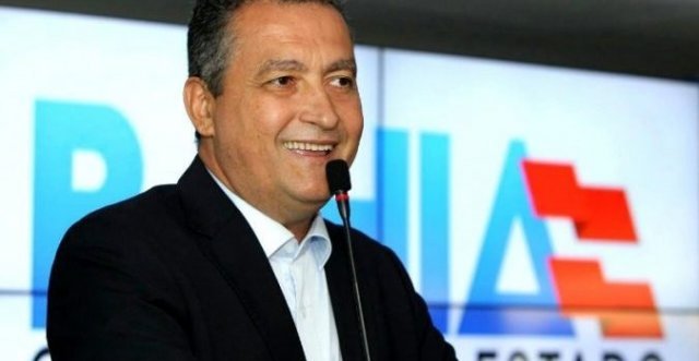 Rui embarca domingo para a Espanha e não participa do Desfile de 2 de Julho