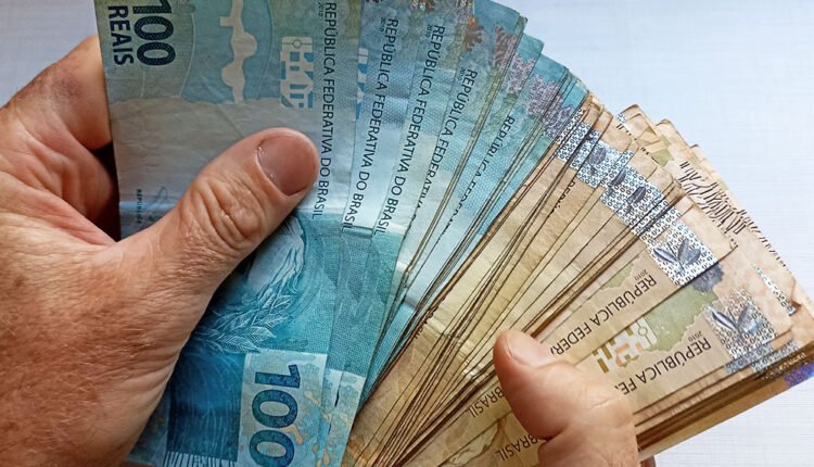 Mais de 2,2 milhões de pessoas vão receber 13° do INSS antecipado na Bahia