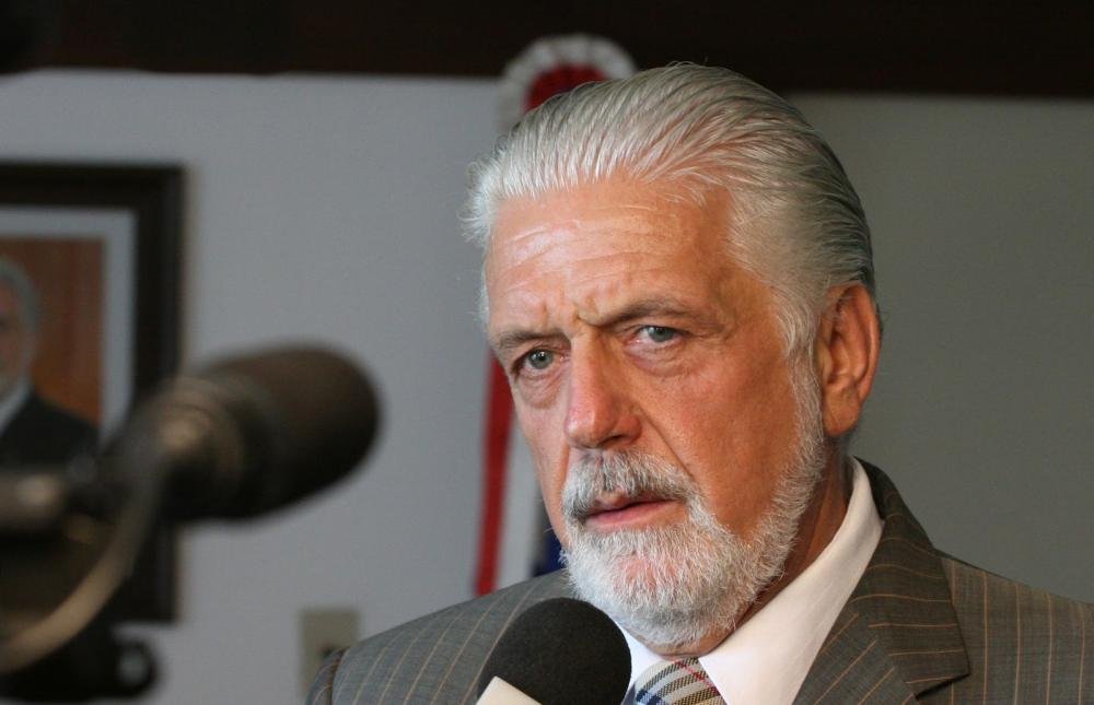 Wagner critica governo Bolsonaro e chama ministro da Educação de ‘idiota’