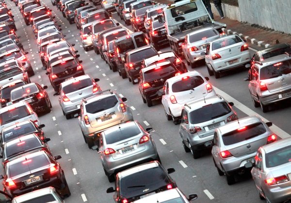 IPVA: placas com final 3 e 4 têm até fim do mês para pagar 1ª cota do licenciamento