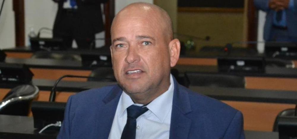 Em nova operação, PF prende esposa de deputado baiano apontado como chefe de grupo miliciano