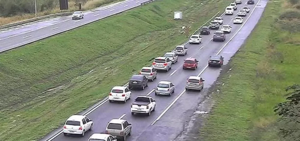 Retorno para casa pós São João exige paciência dos baianos com longos congestionamentos 