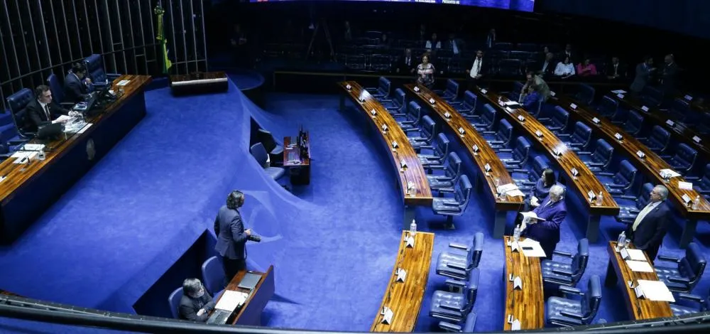 Medo de impacto eleitoral faz Senado adiar votação sobre Ficha Limpa