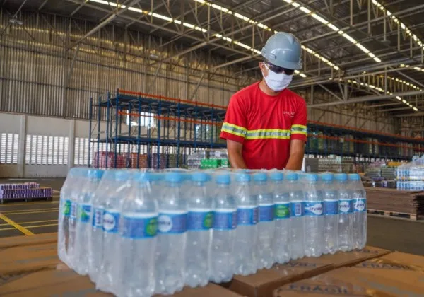 Curso gratuito de capacitação para jovens entre 16 e 29 anos abre 2 mil vagas