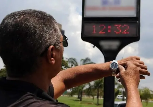 Governo descarta horário de verão em 2024 e avalia retomada para 2025