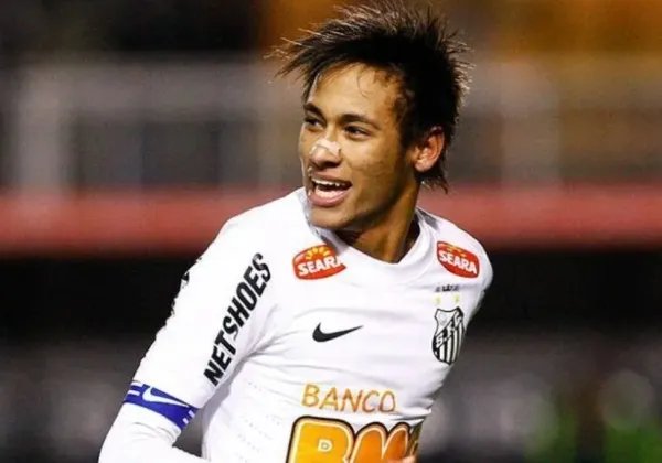 Neymar oficializa retorno ao Santos; veja anúncio