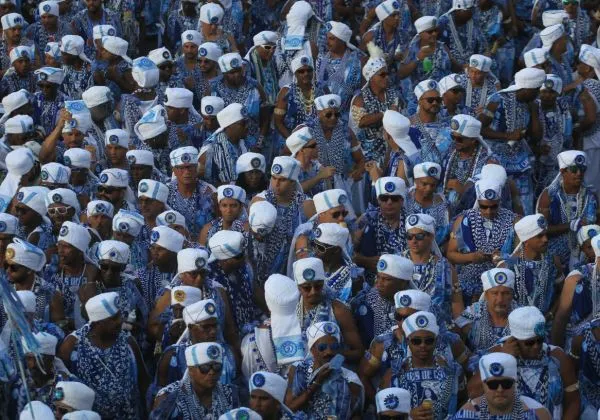 Afoxé Filhos de Gandhy proíbe participação de homens trans no bloco