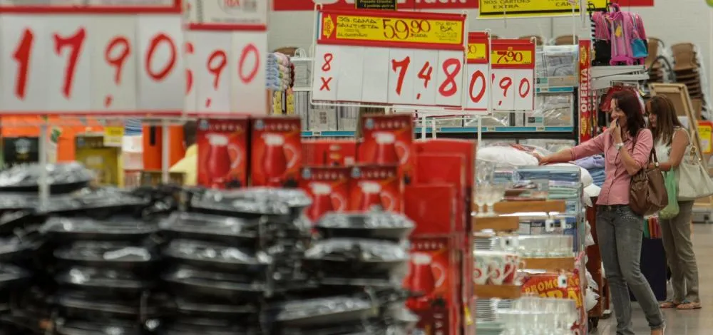 Preços dos alimentos vão cair após a Páscoa, explica ministro