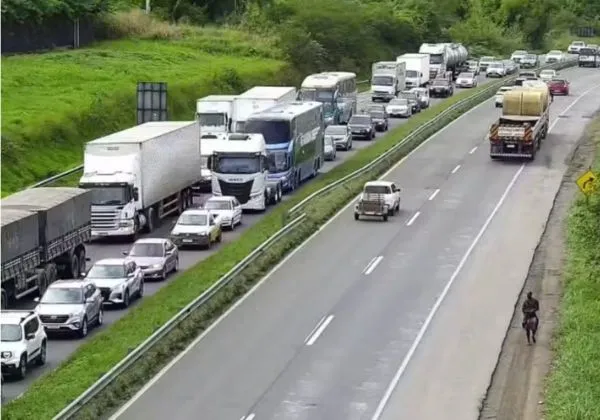 Retorno do São João gera longas filas nas rodovias e exige paciência de motoristas