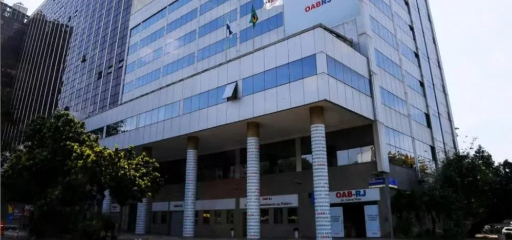 Prédio da OAB é fechado após ameaça de atentado