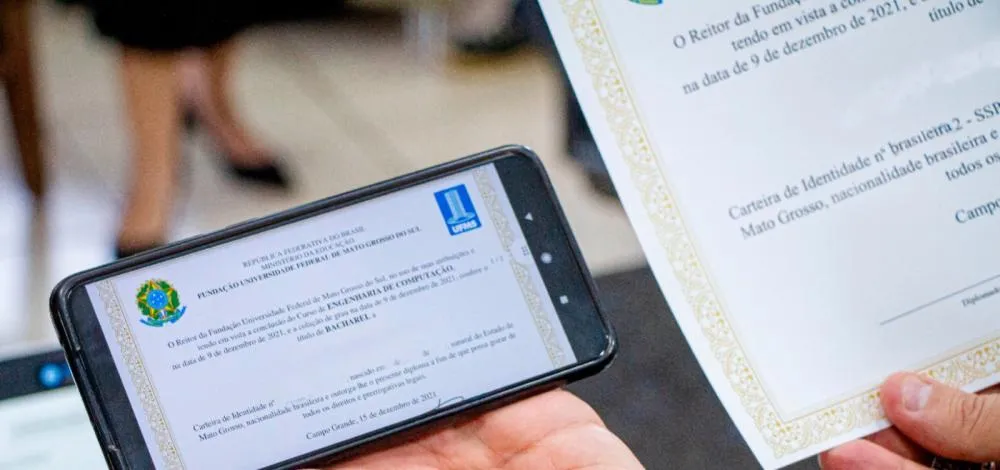 Diplomas universitários passam a ser exclusivamente digitais em instituições vinculadas ao MEC
