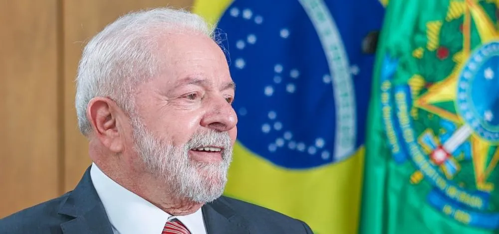Pesquisa AtlasIntel mostra alta na avaliação positiva de Lula após tarifaço de Trump