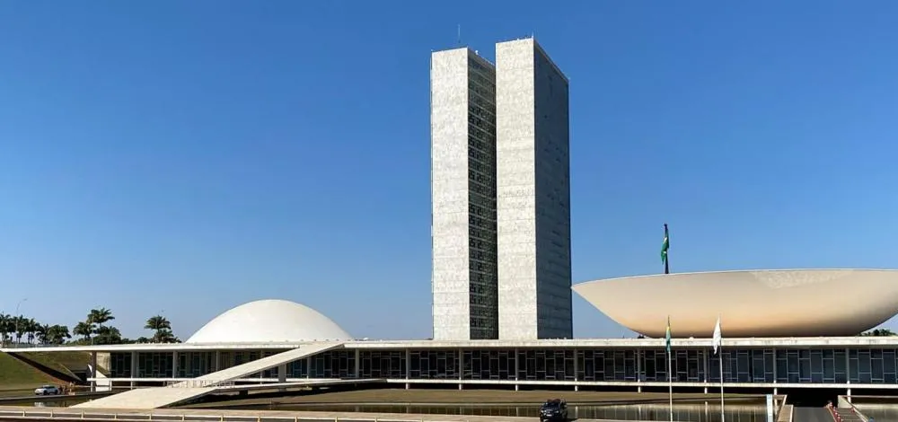 Governo reduz congelamento do Orçamento para R$ 10,7 bilhões